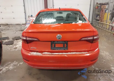 2019 Volkswagen Jetta 1.4T R-Line/1.4T S/1.4T Se z USA, uszkodzony, nr VIN 3VWC57BU7KM094933